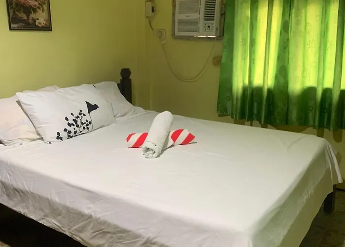 Bed & Breakfast Flordeliza Budget Tourist